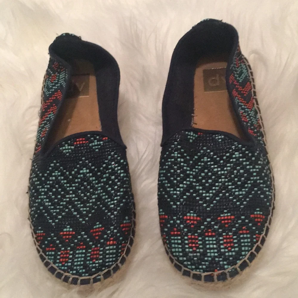 DV by Dolce Vita  Woven Navy Aztec Espadrilles 6 - Picture 6 of 8